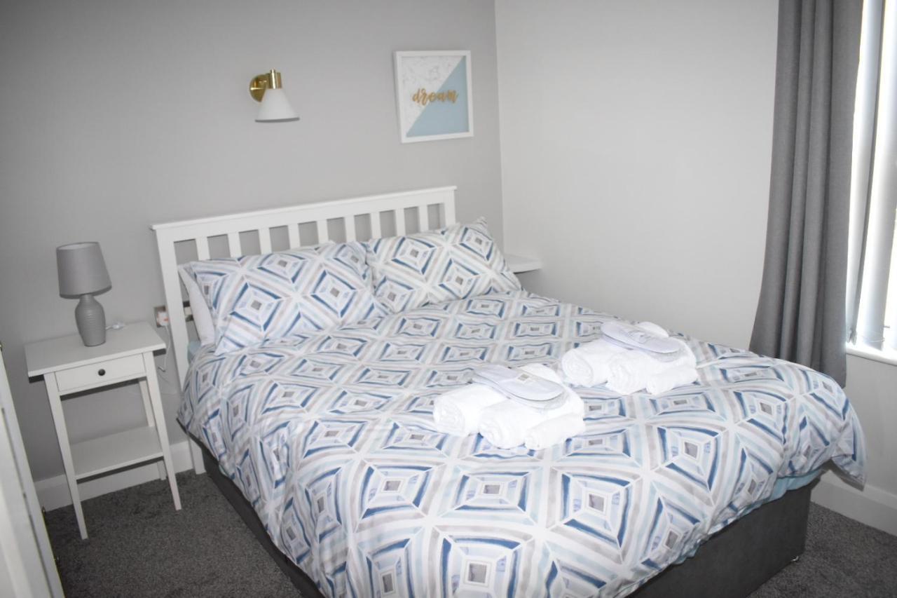 Causeway Coast Apartments Cora Marine Балликасл Экстерьер фото