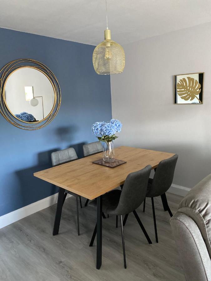 Causeway Coast Apartments Cora Marine Балликасл Экстерьер фото
